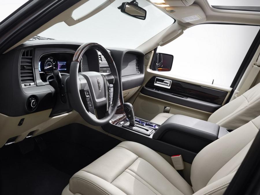  Lincoln Navigator 2014 года  (фото 8 из 61)